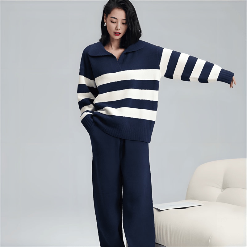 2025 New Winter Pajamas for Women, Fashionable Half-Velvet, Can Be Worn Outside, Autumn and Winter Style, Simple Coral Velvet Loungewear for Women