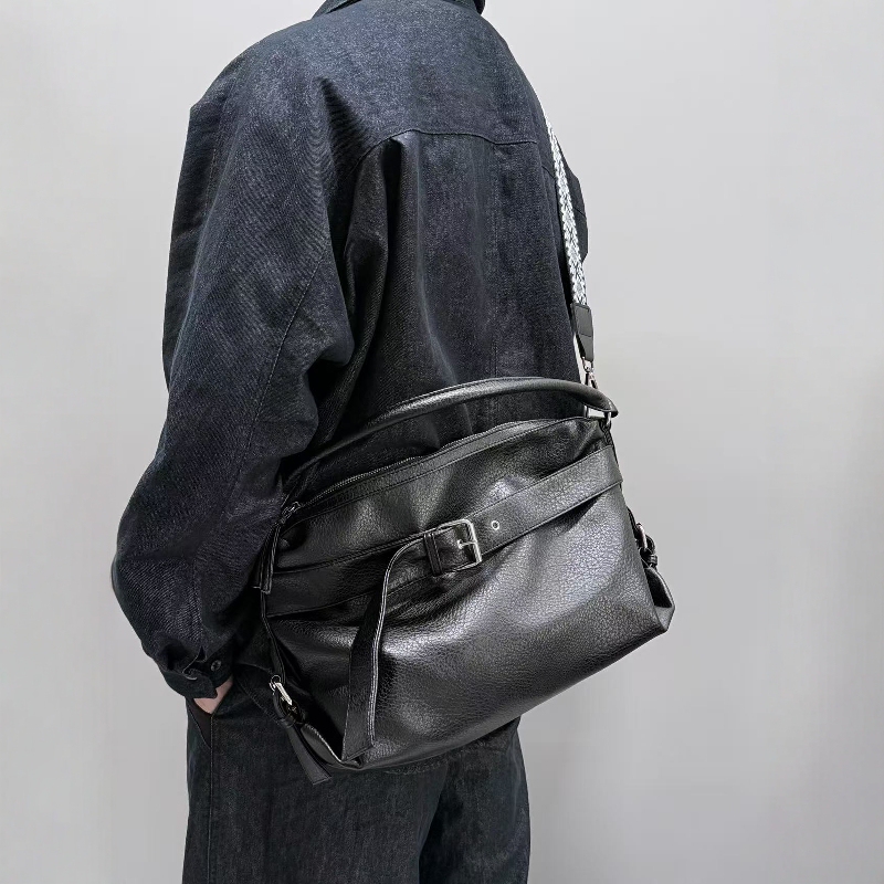 Retro Style Soft Leather Motorcycle Bag for Men and Women with Belt Buckle, Single Shoulder Crossbody Bag, High-End Commuter Single Shoulder Crossbody Bag