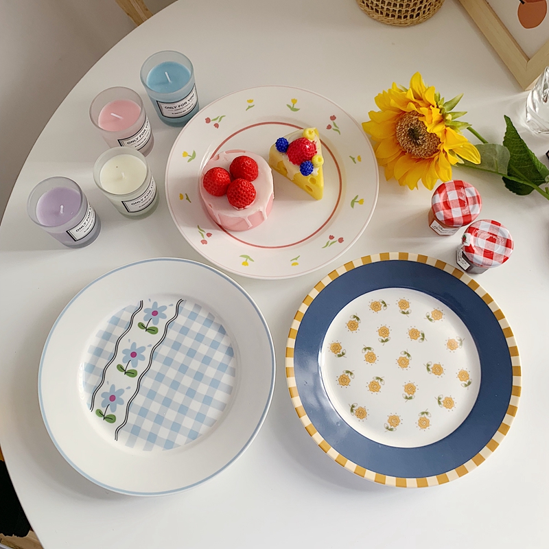 Ins wind restoring ancient ways south Korean fresh small flower ceramic disc dessert plate breakfast dinner plate and lovely young girl heart web celebrity