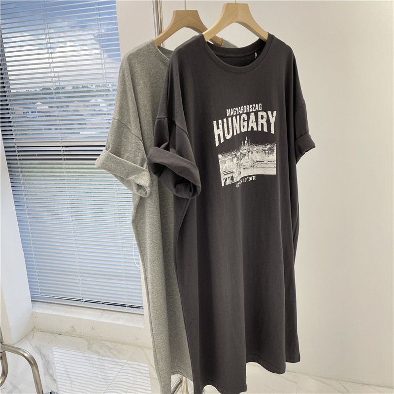 Clearance of Big-Name Foreign Trade Brands, Loose-Fitting, Tummy-Concealing, Slimming Dress for Women, Printed Letter Mid-Length T-Shirt Dress Clearance of Big-Name Foreign Trade Brands, Loose-Fitting, Tummy-Concealing, Slimming Dress for Women, Printed Letter Mid-Length T-Shirt Dress