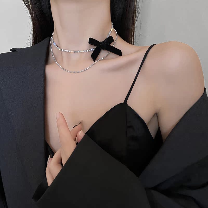 Necklace Woman Lock Bone Chain 2022 New Minimalist Temperament Little Crowd Chocker Butterfly Necklace High Level Sensation