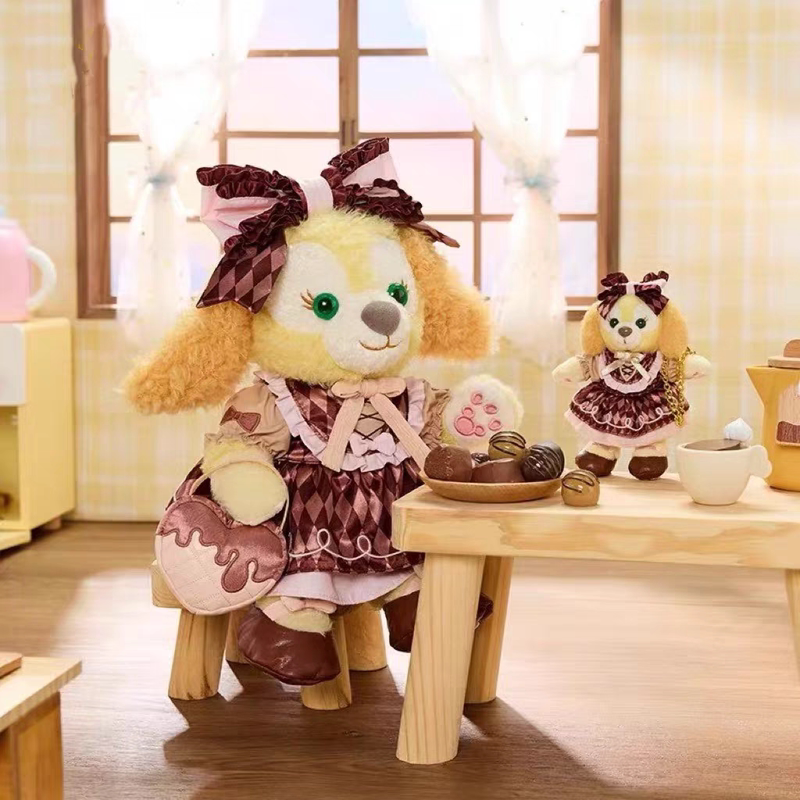 Shanghai Disney Domestic Daikaiqian Chocolate Workshop Strawberry Plush Doll Keychain Bouquet Gift