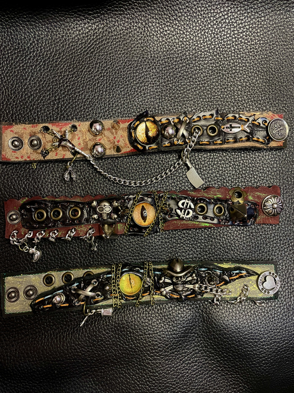 Original Handmade Crocodile Leather Bracelet, Genuine Leather Bracelet, Niche Punk Subculture Hand Accessory, Unisex Bracelet Original Handmade Crocodile Leather Bracelet, Genuine Leather Bracelet, Niche Punk Subculture Hand Accessory, Unisex Bracelet