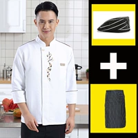 Белый лонгслив, юбка в складку, берет