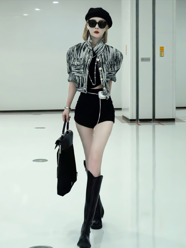 Vintage Tie-Dye Irregular Harajuku Style Workwear Denim Jacket for Women, Spring and Autumn, Unique Street Style, Age-Reducing Short Top