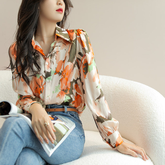 The counter mall withdraws the international big-name cut-tail single women's floral chiffon shirt heavy silk shirt top