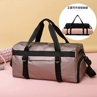 Подвесной коврик для йоги цвета розового золота.