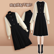 Black knitted dress womens autumn and winter 2021 new with a coat with a base skirt Hepburn style small black skirt