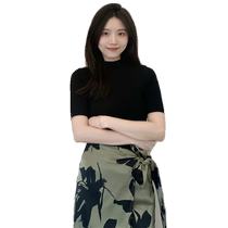 Black half-high collar ice silk knitted short-sleeved womens summer thin slim-fitting high-end inner half-sleeved top with quarter sleeves