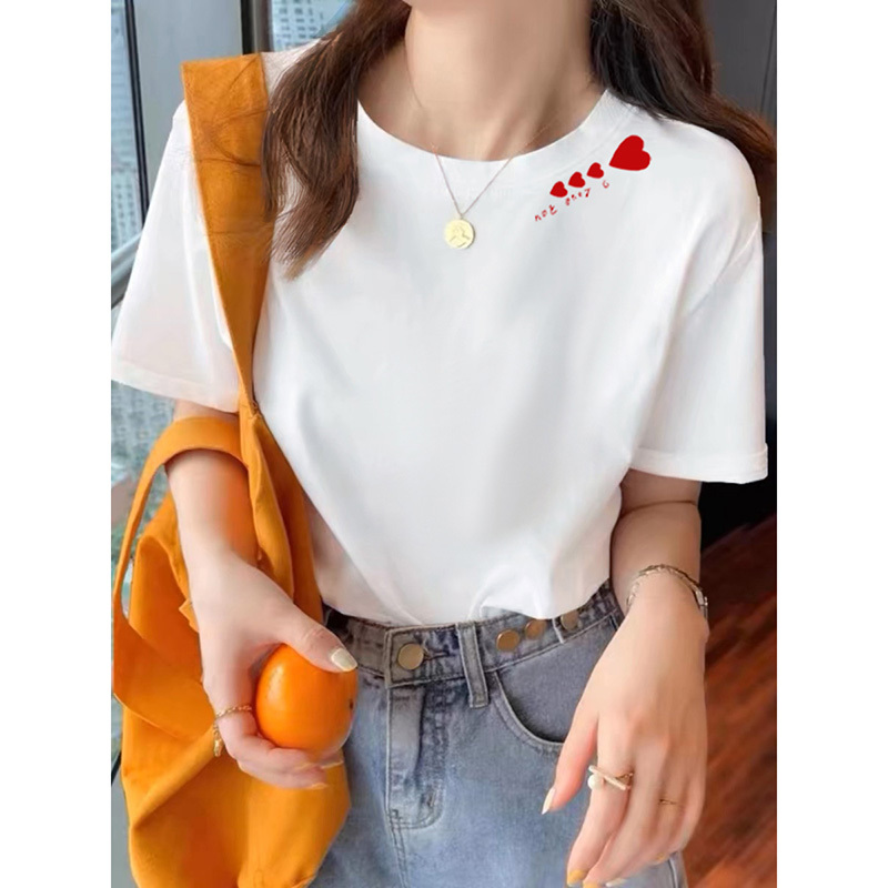White Combed Cotton Short-Sleeve T-Shirt for Women, New Summer Style, Unique and Chic Round Neck with Heart Print Top, Trendy Tee