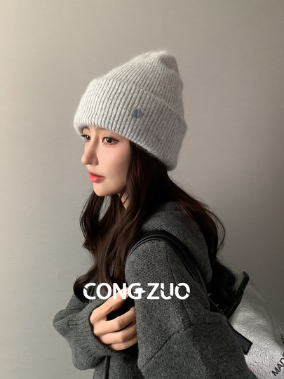High-density knitted hat for women in winter woolen warm ear protection hat showing face small wool cold hat exquisite thickened toe cap