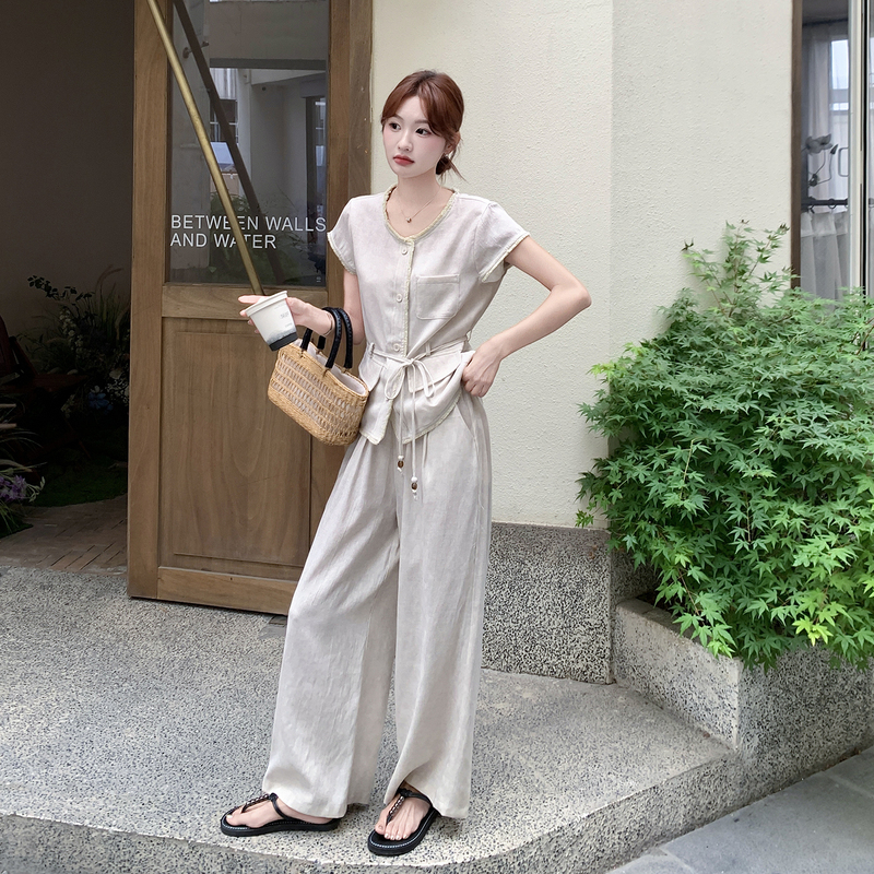 Beige French-Style Professional and Elegant Suit for Women, 2026 Summer New High-End Casual Round-Neck Top and Long Pants Two-Piece Set