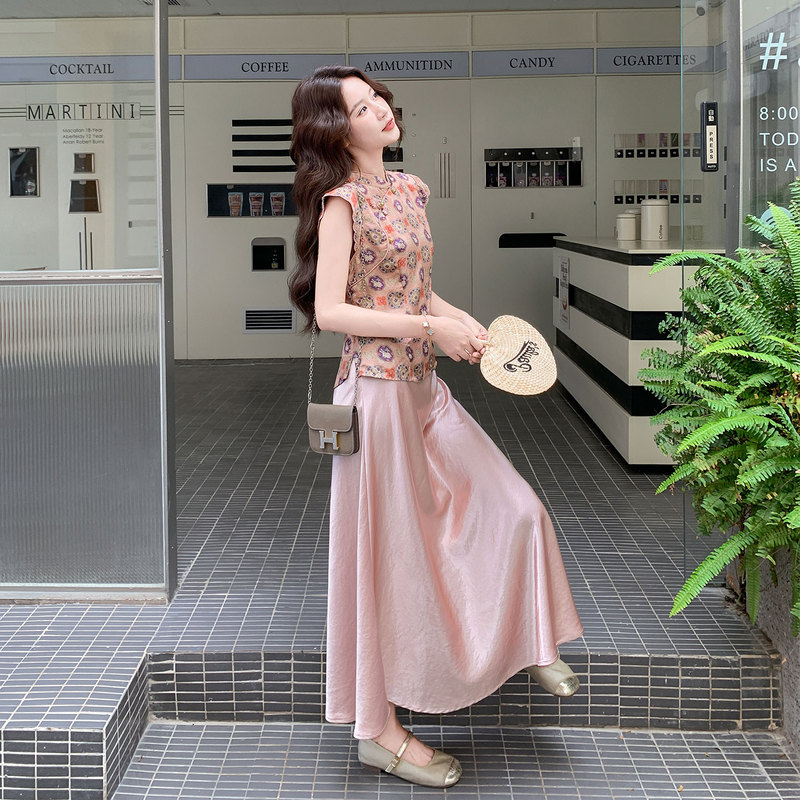 Pink Elegant and High-End Suit for Women 2026 Early Summer New Style National Style Printed Top and Satin Skirt Two-Piece Set