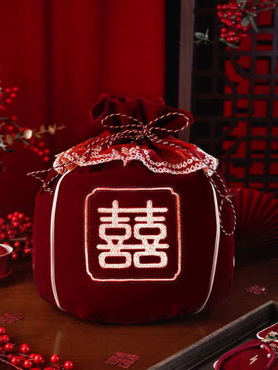 The Bride's Full Set of Dowry Items, Red Wrapping Cloth, a Pair of Wedding Dowry Items, a Complete Set of Wedding Supplies