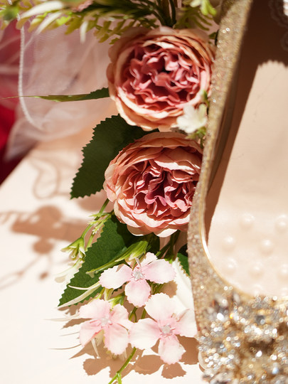 High-End Atmosphere Wedding Shoe Box, Wedding Pick-Up Game Display Stand, Tray, Bride's Dressing Gown, Photo Props