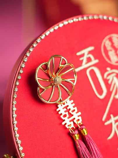 结婚陪嫁化妆镜子一对流苏红色新娘出嫁喜镜女方备婚婚庆用品大全