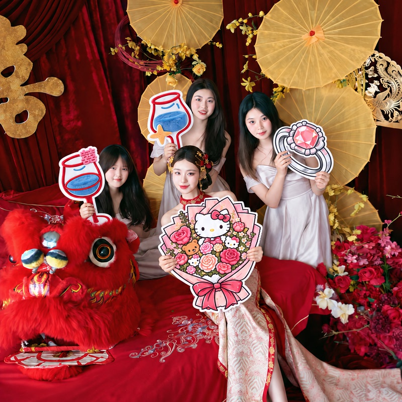 Wedding Props for Photo Shoots: Handheld Kt Board, Bouquet, Wine Glass, Bride's Morning Robe, Atmospheric Props for Photo Shoots Wedding Props for Photo Shoots: Handheld Kt Board, Bouquet, Wine Glass, Bride's Morning Robe, Atmospheric Props for Photo Shoots