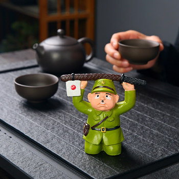 Light Luxury Ornament Japanese Soldier Kneeling Surrender Color-Changing Tea Pet Ornament Tea Table Tea Tray Decoration Stress-Relief Ornament