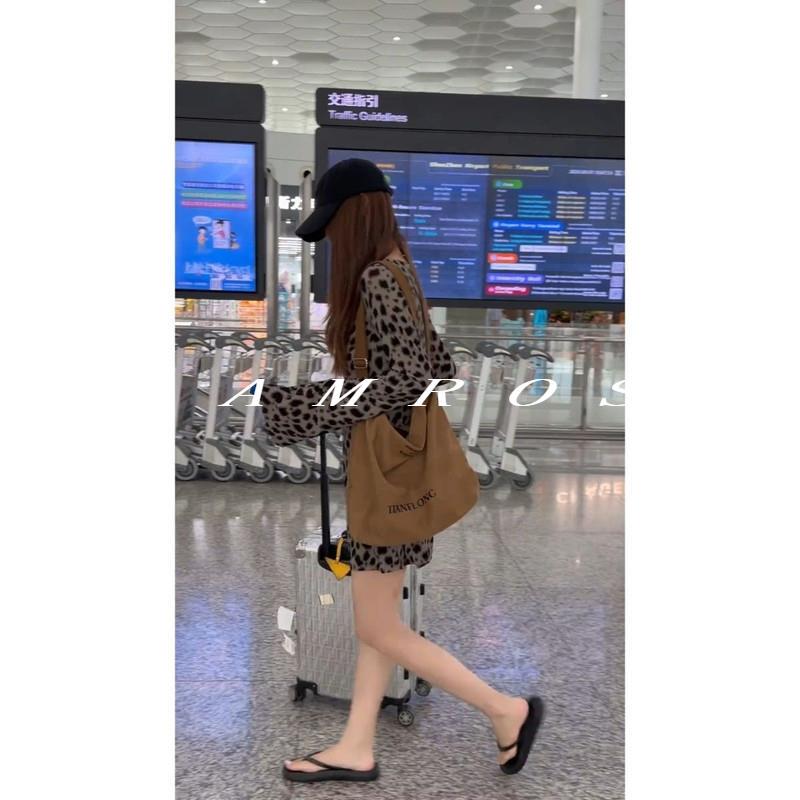 Glamrose ⭐ Elegant Leopard Print Dress for Women, Early Autumn Long-Sleeve Loose Versatile Short Dress, Trendy Influencer Style.