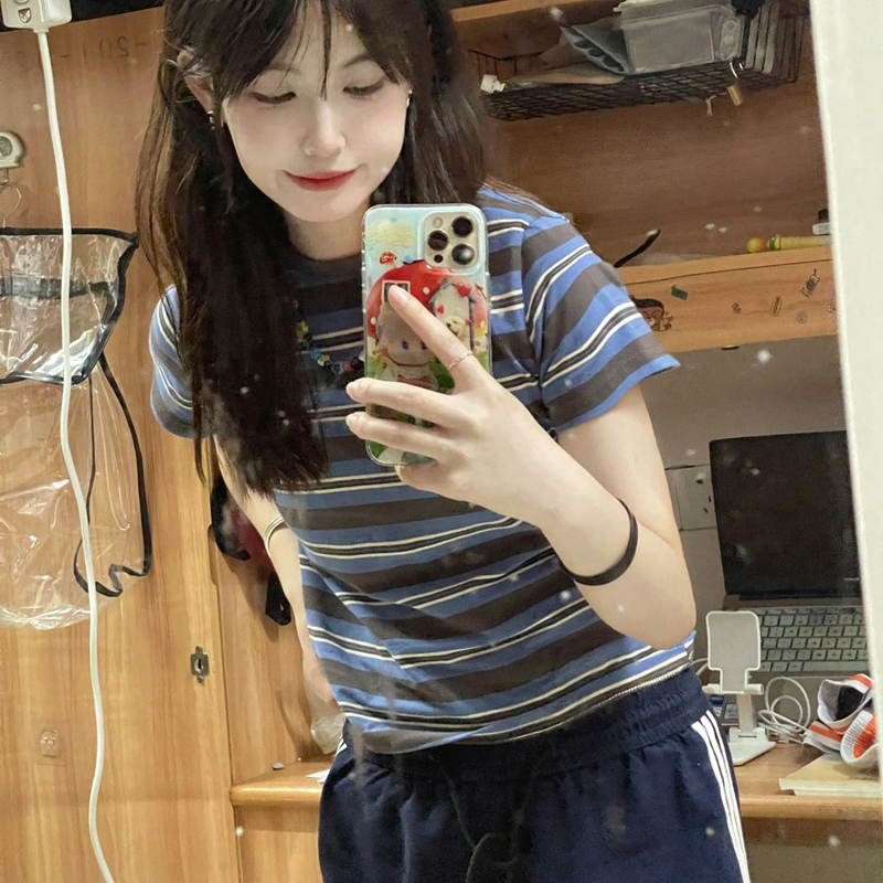 Casual Retro Stripesd Round Neck Short-Sleeved T-Shirt for Women 2026 New Summer Style Loose, Slim, Comfortable and Chic Top