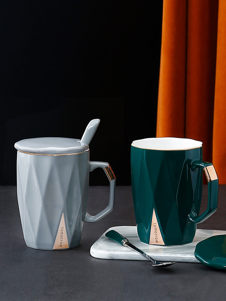 Cup Ceramic female summer household mug with lid spoon Office couple a pair of models Water cup Coffee oatmeal cup