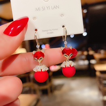 Temperament Superior Atmospheric Fox Earrings 2022 New Tide Red Color Pearl Earrings Adorned Winter 100 Hitch New Year Earrings
