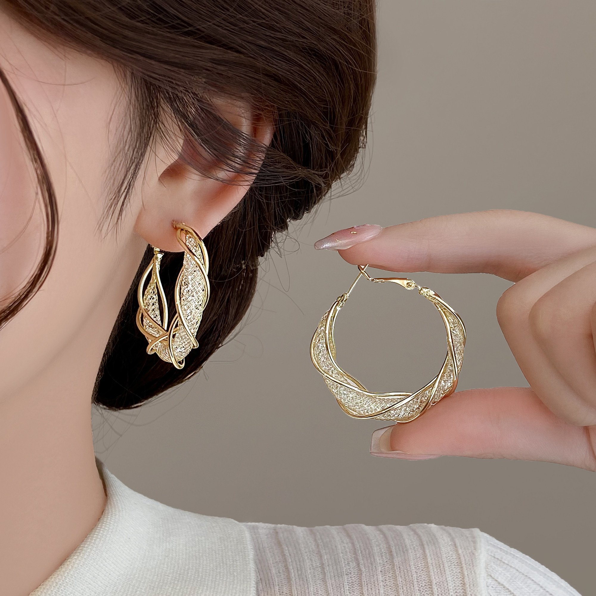 Earrings Suitable for Round Faces, Artistic and Exaggerated Earrings for Square and Round Faces, High-End, Unique and Elegant Jewelry for Women