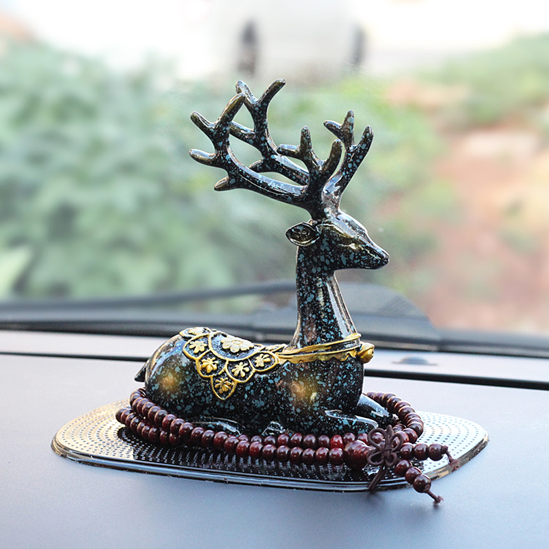 Car ornaments High-grade men all the way inside the car interior decoration creative car supplies Center console ornaments