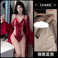 Красный костюм+черные носки для открытия