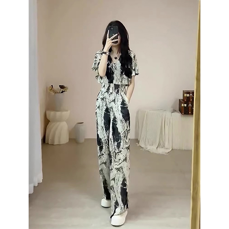 European High-End 2026 New Design Fashionable and Elegant Summer Petite High-End Wide-Leg Jumpsuit for Women European High-End 2026 New Design Fashionable and Elegant Summer Petite High-End Wide-Leg Jumpsuit for Women