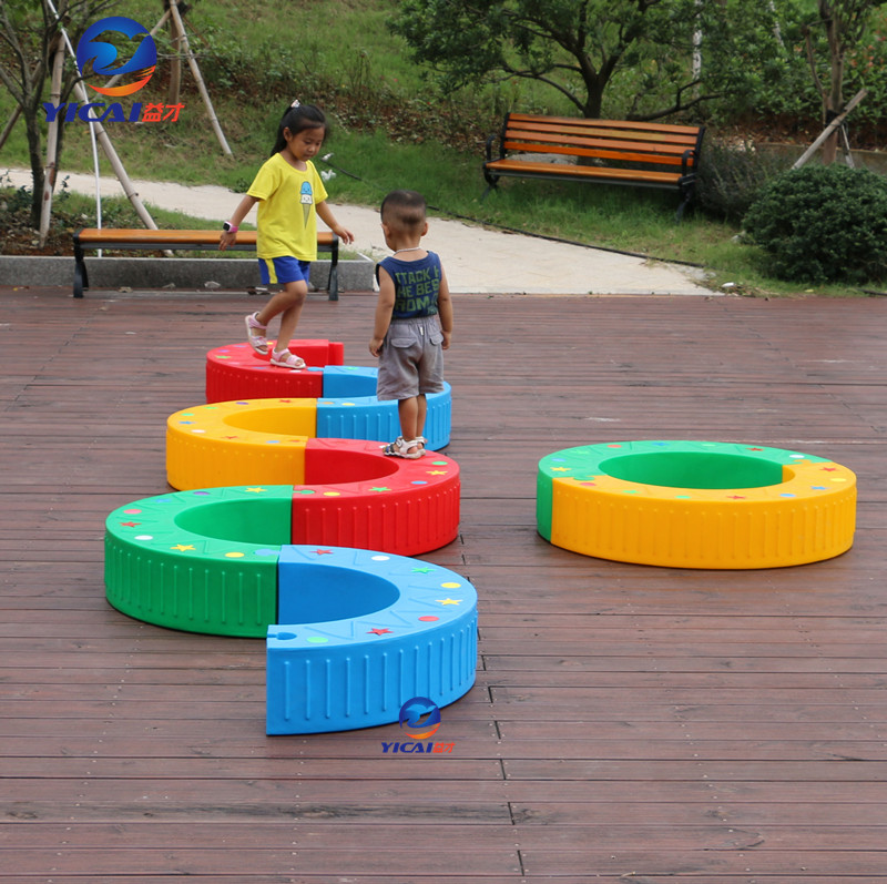 Children's outdoor toys half-moon shake physical sensory integration training equipment round S-shaped single-plank bridge balance beam touch panel