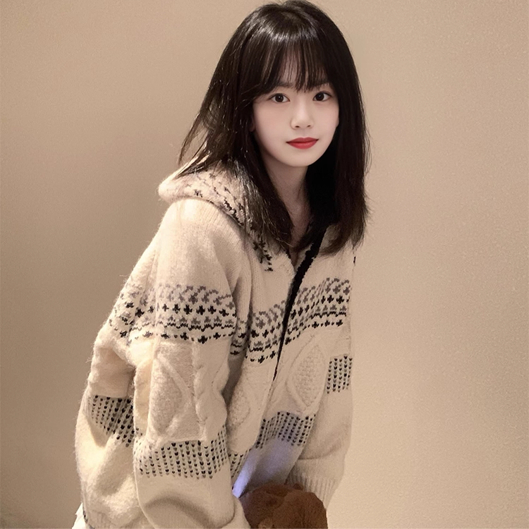 Retro Korean Style Fair Isle Sweater Cardigan, New Autumn and Winter Style, Loose and Thickened, Lazy Hooded Knitted Jacket for Small People