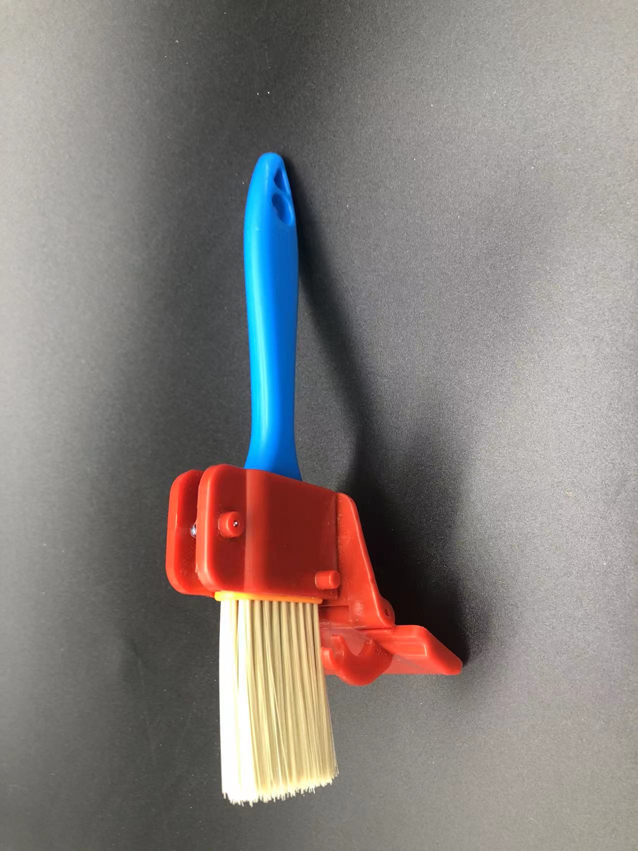New latex paint trimmed color-dividing artifacts inner wall paint brush on the corner of the wall of the new laminate wool brush tool