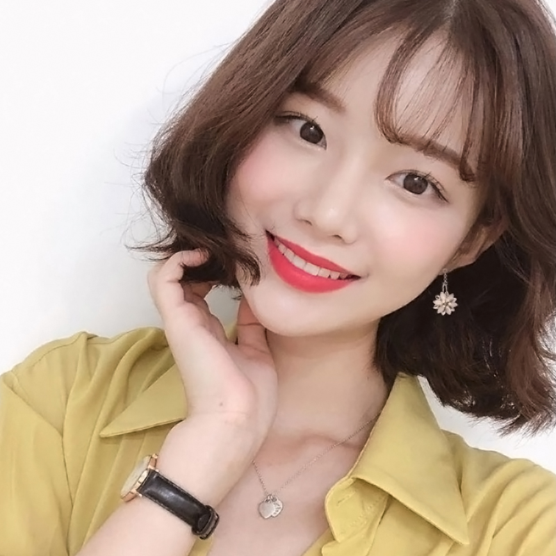 Earrings Women's 2021 Fashion New Luxury Floral Earrings Temperament Korean Internet celebrities light luxury versatile earrings trend