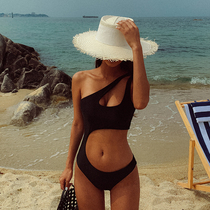 Black shoulder simple sexy swimsuit women hot spring Korean ins Net red belly slim holiday retro bikini