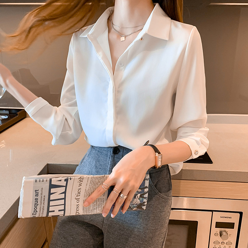 Diitudun Korean version of the new white snowspun shirt female blouse design feeling shirt loose long sleeves slim 100 hitch