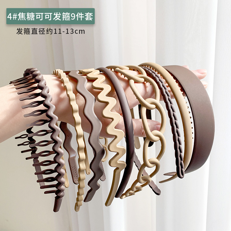 images 1:Smolted black hair hoop In summer, wear a hair card and shredded hair to organize the artifact with tooth pressing hair and decorate the face hoop