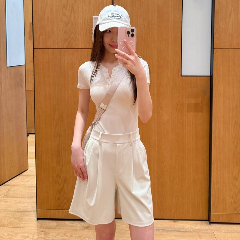 [Same Style as Lu's] Women's Pleated High-Waisted Shorts, Casual, Sporty, Loose, Versatile, Stylish, Work-Appropriate Five-Point Shorts
