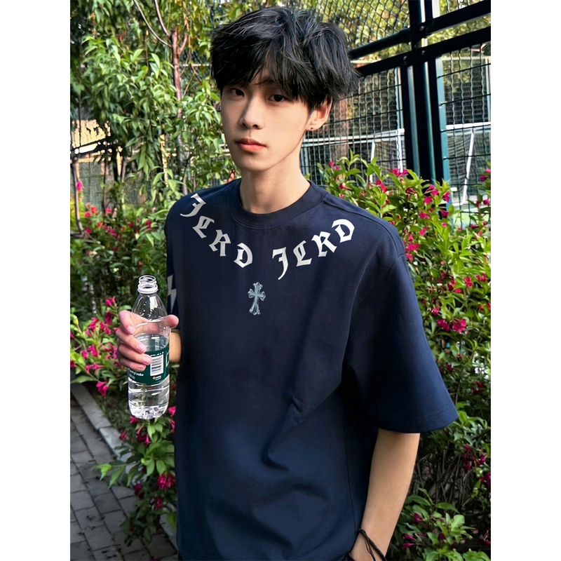 Trendy American-Style High Street Short-Sleeve T-Shirt for Men, Summer Half-Sleeve Youth Clothing, Navy Blue Pure Cotton Regular Shoulder Top Trendy American-Style High Street Short-Sleeve T-Shirt for Men, Summer Half-Sleeve Youth Clothing, Navy Blue Pure Cotton Regular Shoulder Top