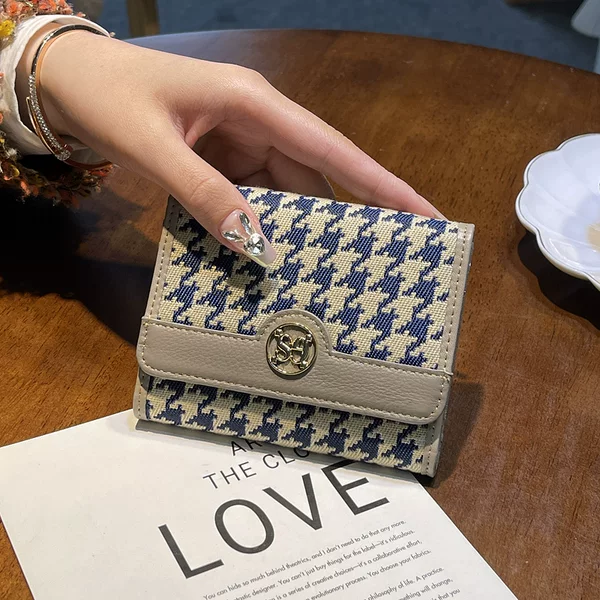 Товары от 悦薇时尚女包