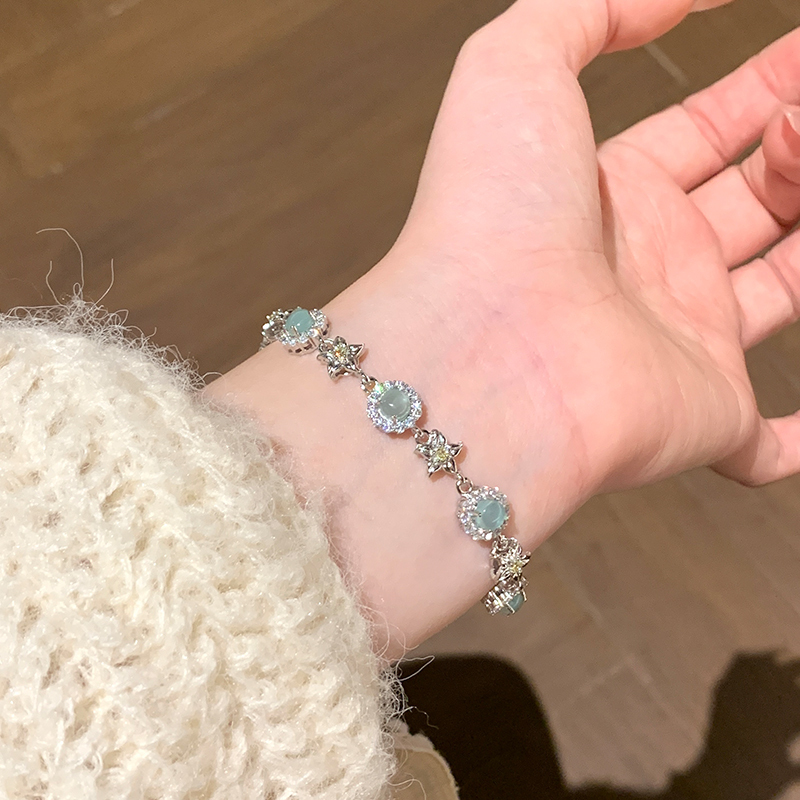 Copper Silver-Plated Bracelet for Women, Green Cabochon Rhinestone Bracelet, Light Luxury Niche Exquisite Bracelet, New Chinese Style Hand Rope Jewelry