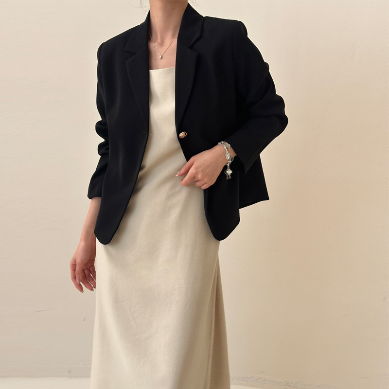 Black Blazer for Women, Short Style, 2024 New Spring/Summer Collection, Petite Size, Casual, Slimming, High-End Feel, Small Suit Jacket