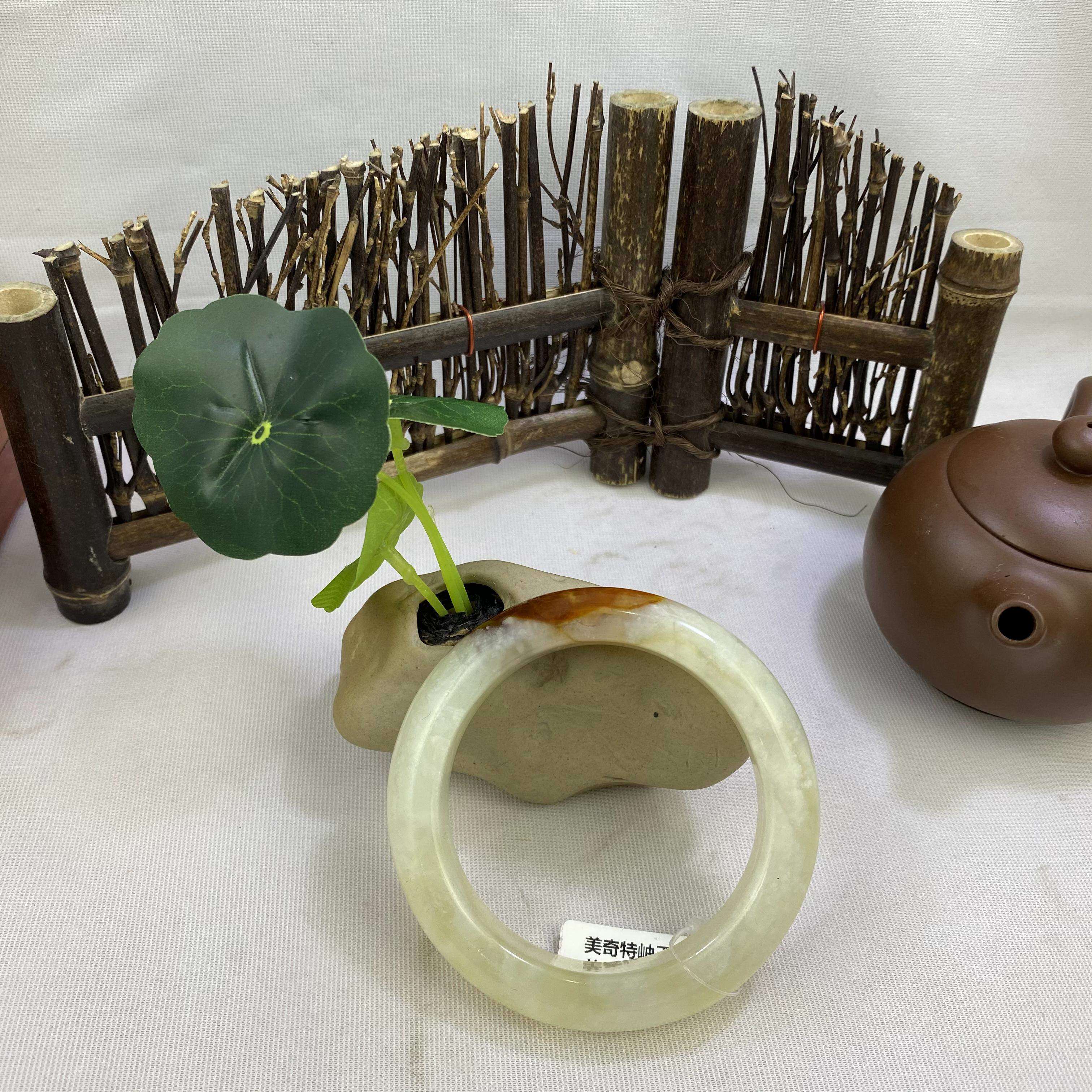 Beauty peculiar natural bracelet through shiny stone Jia Cuitian green jade jade flower jade 180 bracelet boutique manufacturer direct marketing-Taobao