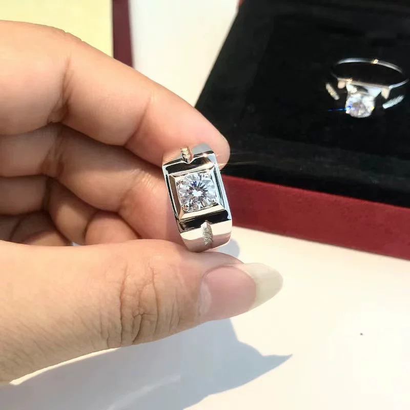 Платиновое матовое обручальное кольцо, образец platinum 950, 2 карата