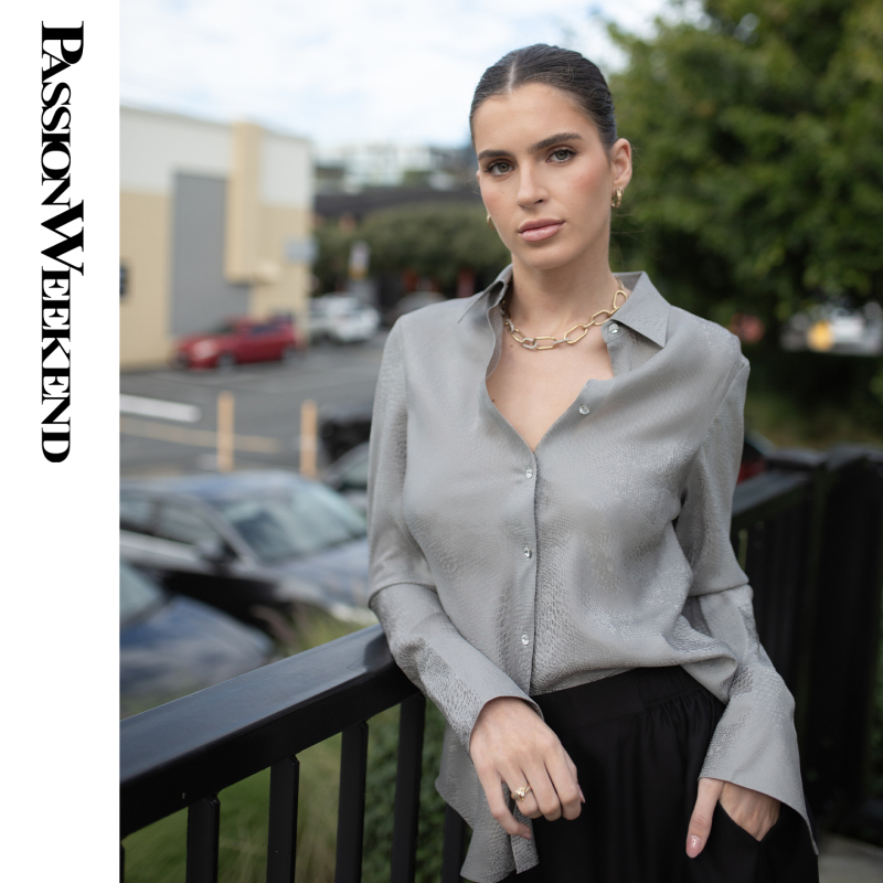 Pw Mulberry Silk 22 Momme Long Sleeve Shirt for Women, Three-Dimensional Bias-Cut Silk Interwoven Top, Imported Diamond Button Snake Pattern Jacquard