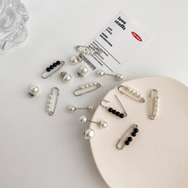 Pants waist changed to small pins fixed clothes skirt adjustment waist waist artifact Pearl anti-light buckle brooch female