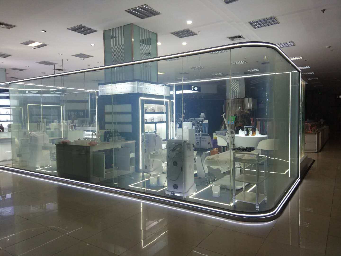 Intelligent dimming glass electrified atomized film electronically controlled atomized glass partition electronic frosted film manufacturer