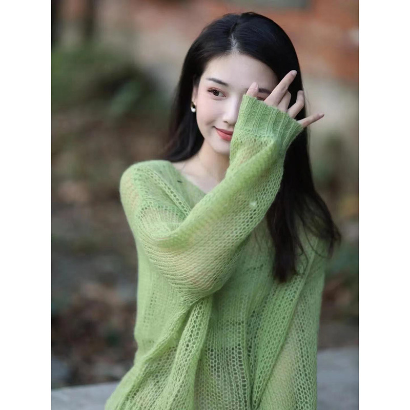 Green Chunky Knit Loose-Fitting Lazy Style Sweater for Women, Mohair Pullover, Thin Top for Early Spring, Unique Design for Outerwear