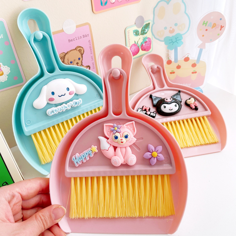 Desktop Mini Broom Set, Desk Cleaning Tool for Children and Elementary School Students, Dustpan Combination, Small Broom for Desk and Table Desktop Mini Broom Set, Desk Cleaning Tool for Children and Elementary School Students, Dustpan Combination, Small Broom for Desk and Table