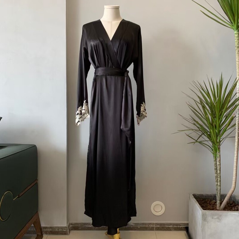 Lp New Maison Silk Mulberry Silk Long Nightgown, Nightdress, Robe with Embroidery and Lace, Stunning Evening Dress, High-End